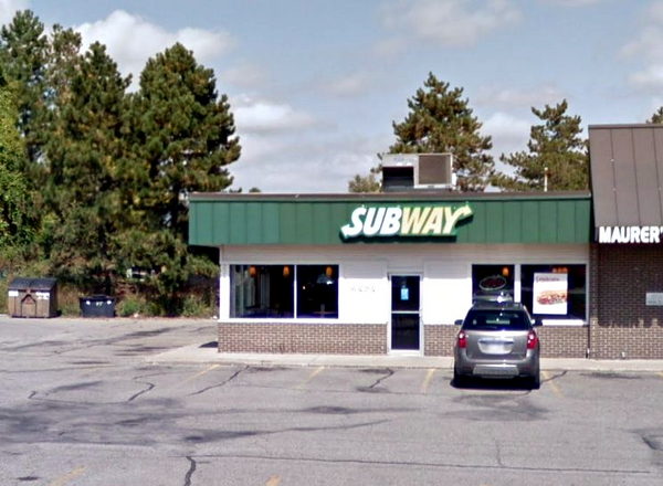 Tastee-Freez - Lansing - 2707 S Cedar St (newer photo)
